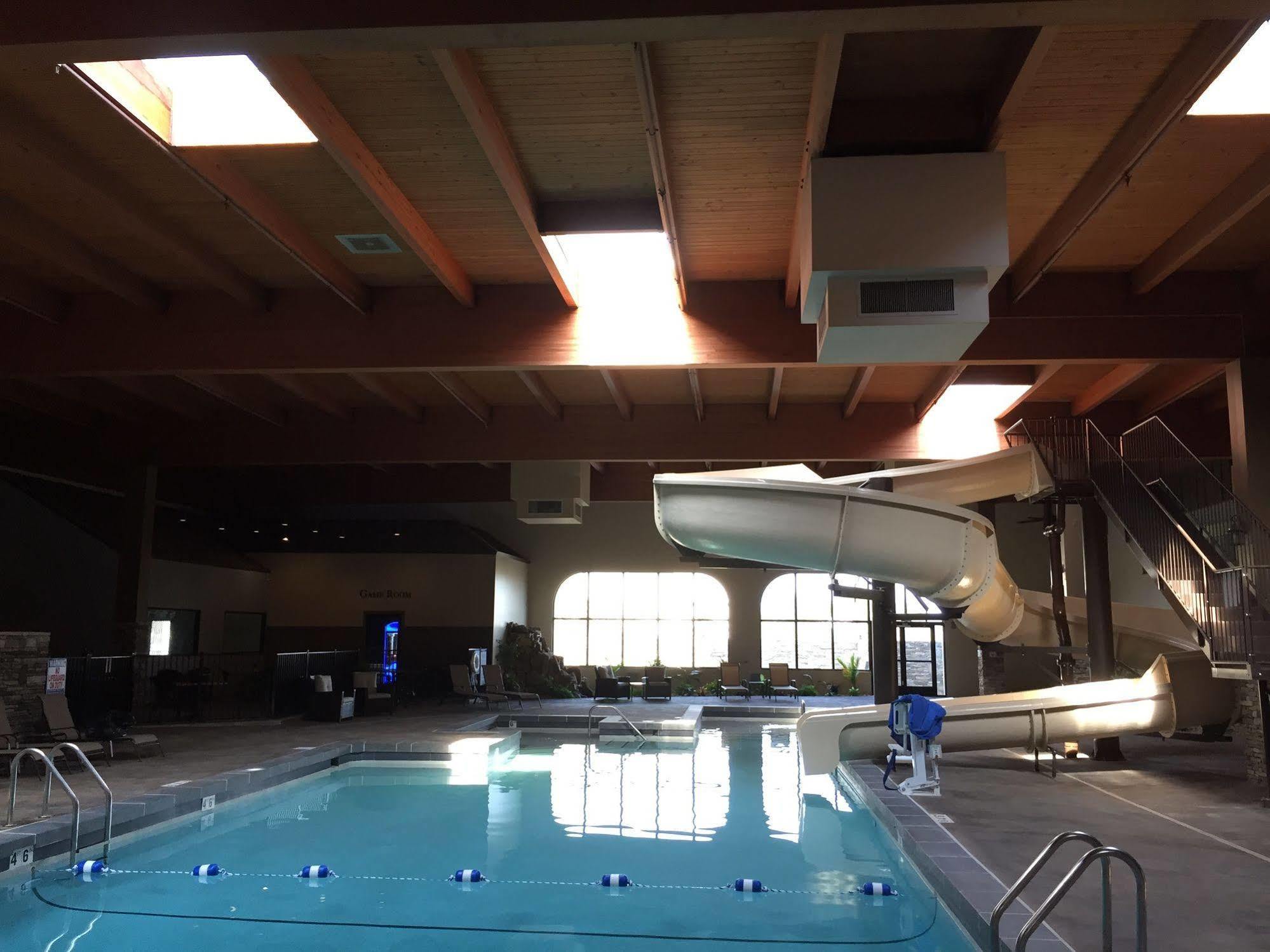Cascades Mountain Resort, Ascend Hotel Collection Hendersonville Extérieur photo